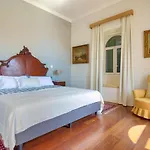 Century House With Private Pool By Madeira *